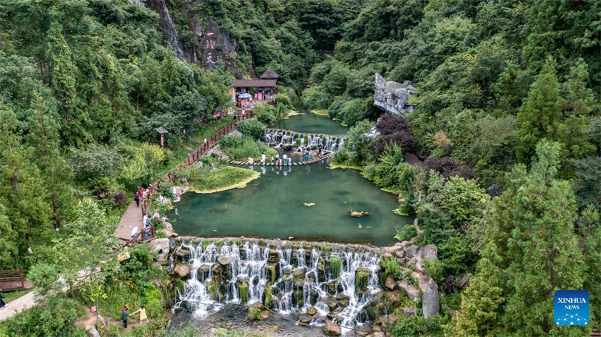 Guizhou atrai turistas durante alta temporada de viagens de ver?o