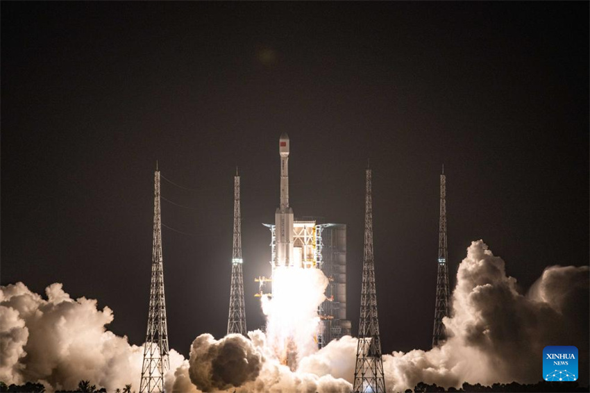 China lan?a novo satélite de comunica??es