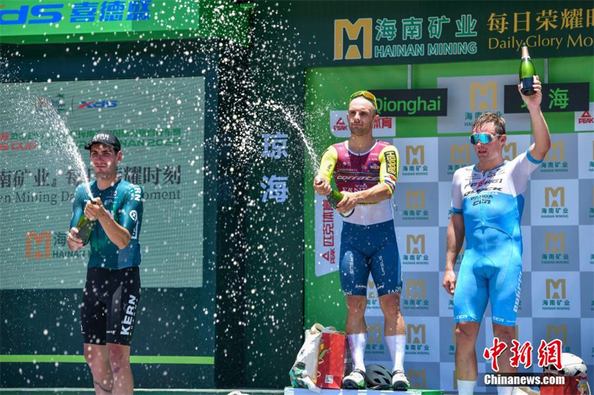 15a Corrida Internacional de Ciclismo de Hainan é inaugurada