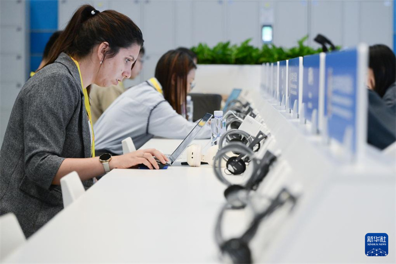 Centro de Imprensa do Fórum de Coopera??o China-áfrica dá as boas-vindas a repórteres de vários países