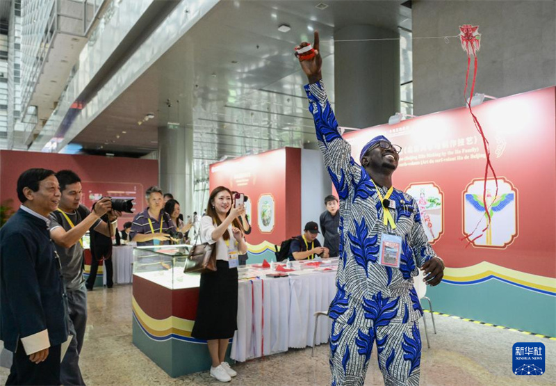 Centro de Imprensa do Fórum de Coopera??o China-áfrica dá as boas-vindas a repórteres de vários países