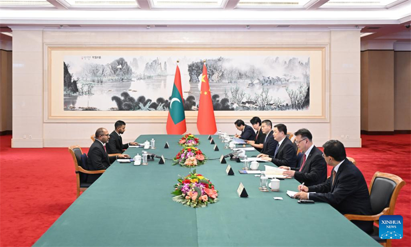 Ministro chinês da Seguran?a Pública reúne-se com chefe da Interpol e oficiais da Etiópia e Maldivas