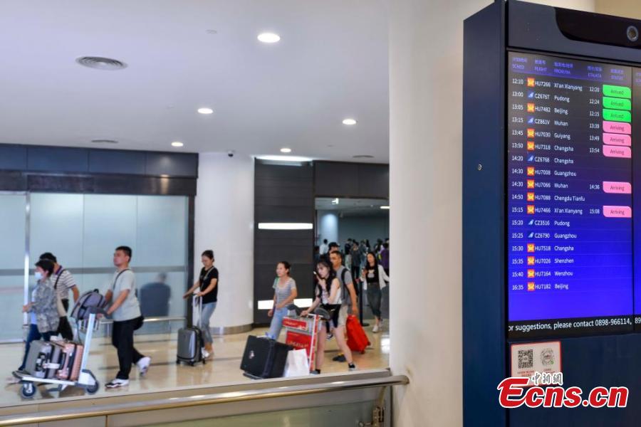 Aeroporto em Haikou retoma opera??o após supertuf?o Yagi