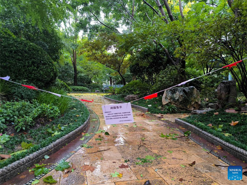 Tuf?o Bebinca atinge Shanghai