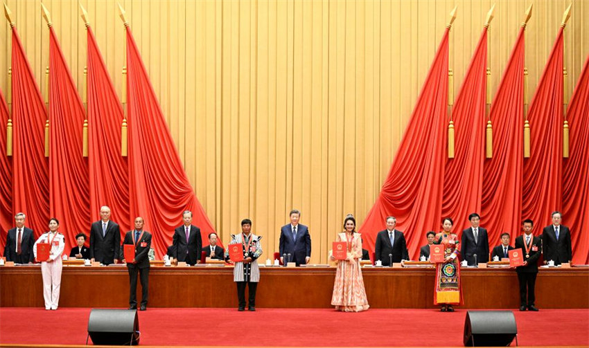 Xi Jinping enfatiza consolida??o da unidade da na??o chinesa