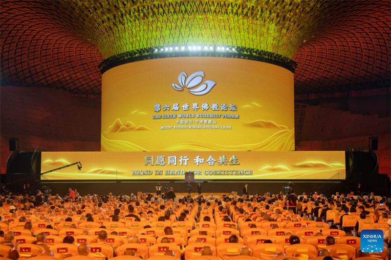 Fórum Budista Mundial realiza reuni?o de ora??o pela paz mundial