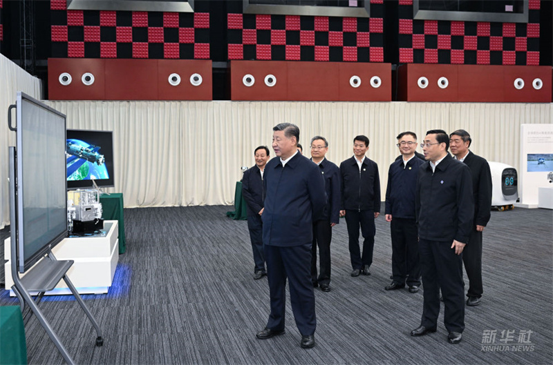 Xi Jinping destaca importancia da ciência e tecnologia no avan?o da moderniza??o chinesa