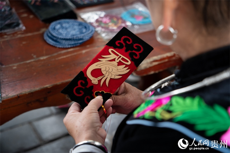 Guizhou: mídia da ásia-Pacífico experiencia cultura tradicional Miao