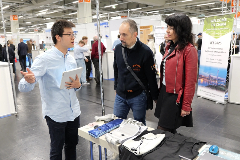 Inven??es chinesas brilham em feira de Nuremberg, na Alemanha