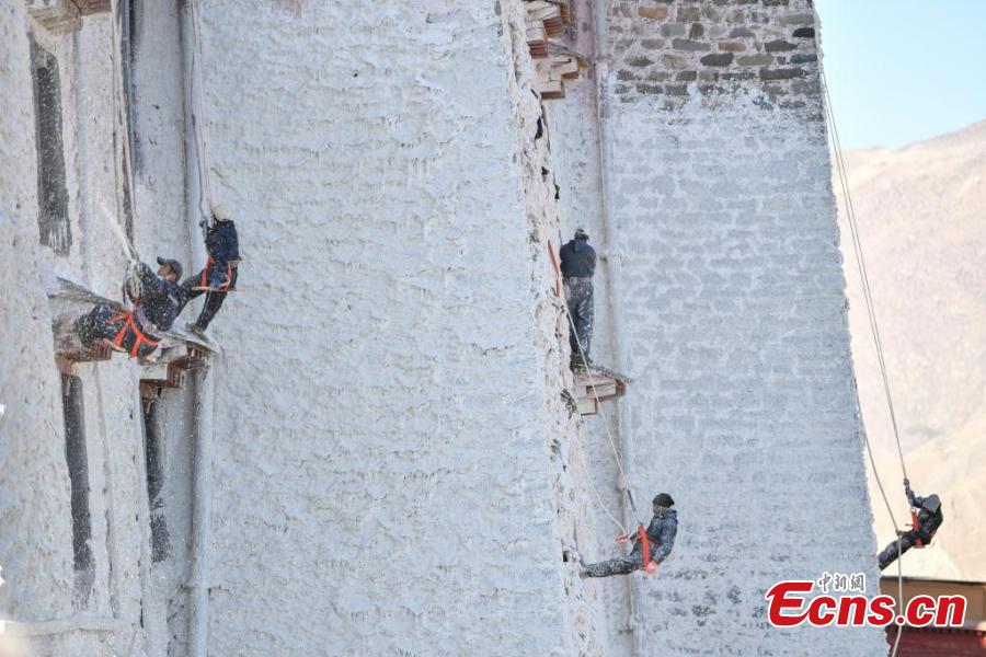 Galeria: Palácio de Potala submetido a renova??o anual