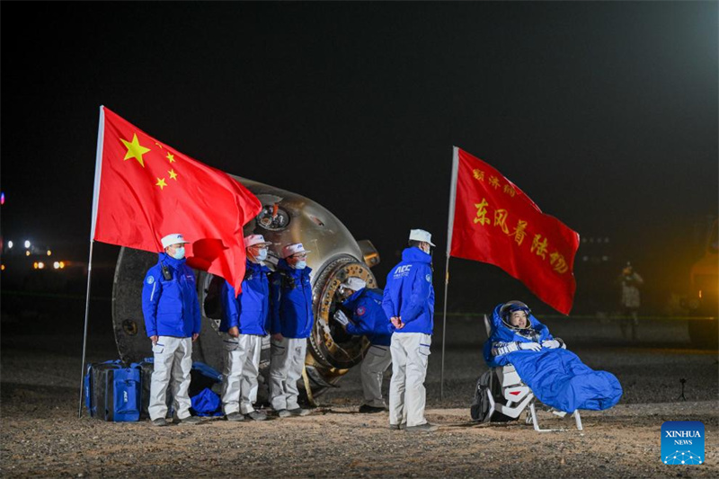Shenzhou-18: astronautas chineses regressam à Terra em seguran?a