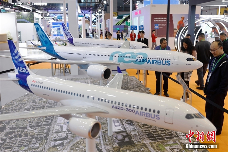 Galeria: área de exibi??o de equipamentos tecnológicos em destaque na CIIE