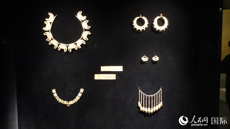 Exposi??o especial com artefato grego antigo inaugurada em Beijing