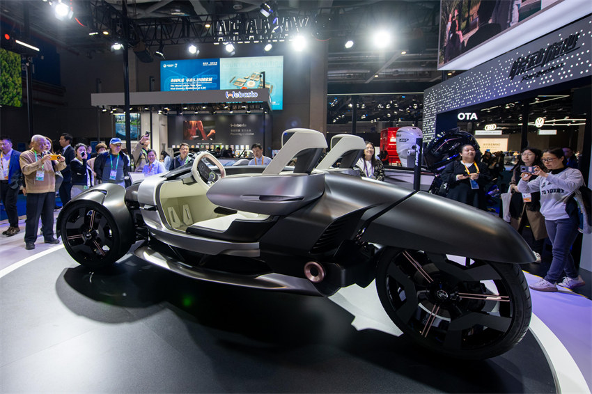 Galeria: produtos e tecnologias de produtividade de nova qualidade s?o exibidos na 7a CIIE