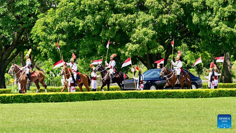 China e Brasil decidem elevar la?os na reuni?o entre Xi Jinping e Lula