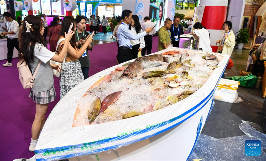 27a Feira Internacional de Inverno da China (Hainan) inaugura em Haikou