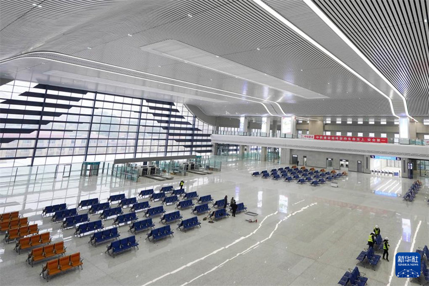 Jiangxi: termina constru??o da esta??o ferroviária de Lushan