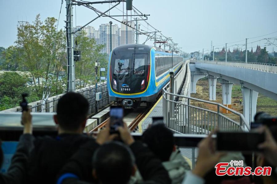 Segunda linha de metr? totalmente automatizada inicia testes em Chengdu