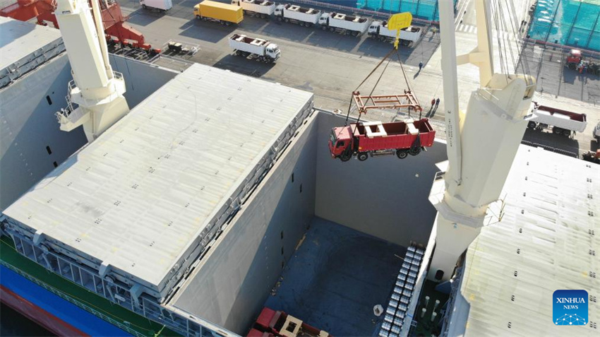 Nova rota de transporte direto entre a China e o sudeste da áfrica é inaugurada em Qingdao