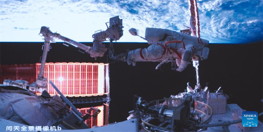 Tripula??o da Shenzhou-19 conclui as primeiras atividades extraveiculares