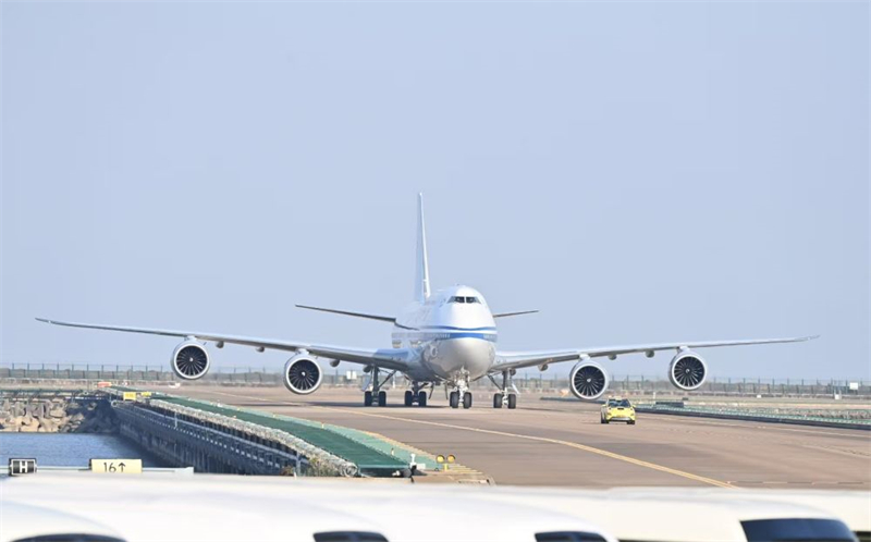 Xi Jinping chega a Macau para celebra??es de aniversário e viagem de inspe??o