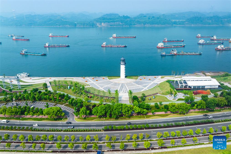 Movimenta??o de carga do rio Yangtzé ultrapassará 4 bilh?es de toneladas pela primeira vez