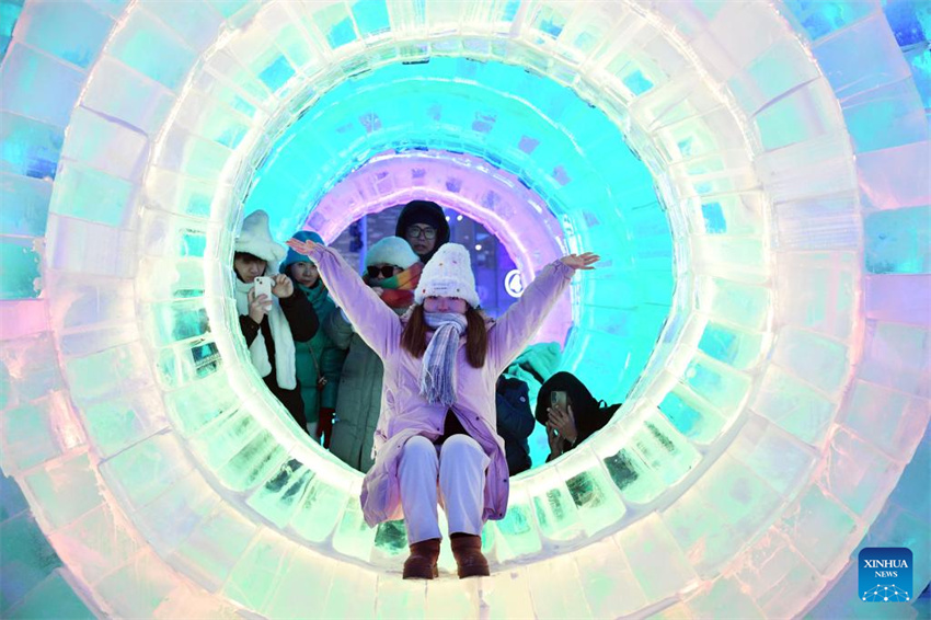 41o Festival Internacional de Gelo e Neve é inaugurado em Harbin