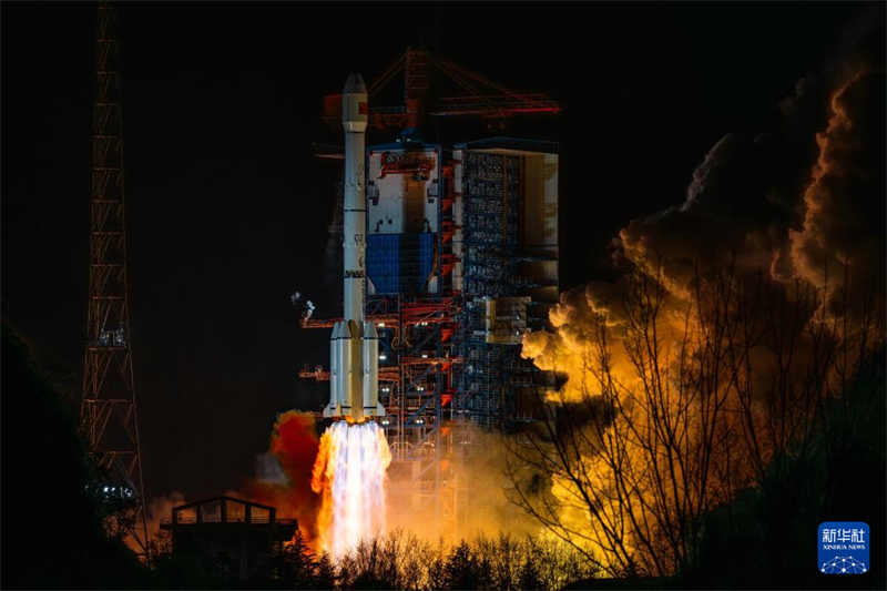 China lan?a satélite de teste para reabastecimento orbital