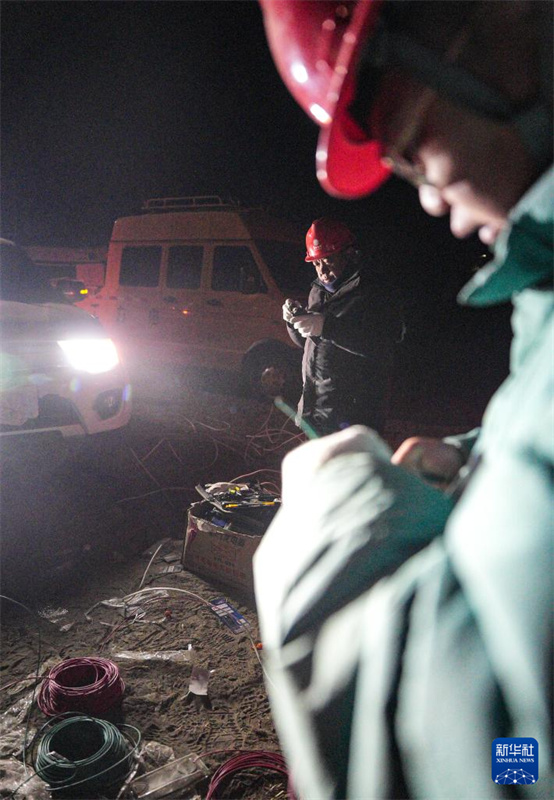 Terremoto em Xizang mata 126, esfor?o total de resgate em andamento