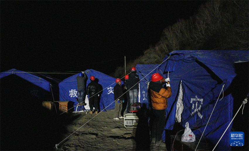 Terremoto em Xizang mata 126, esfor?o total de resgate em andamento