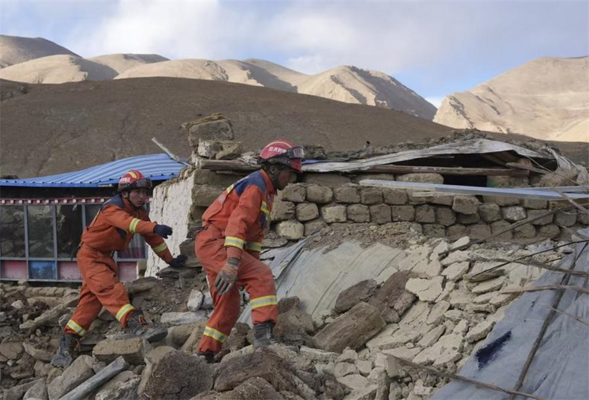 Terremoto em Xizang mata 126, esfor?o total de resgate em andamento