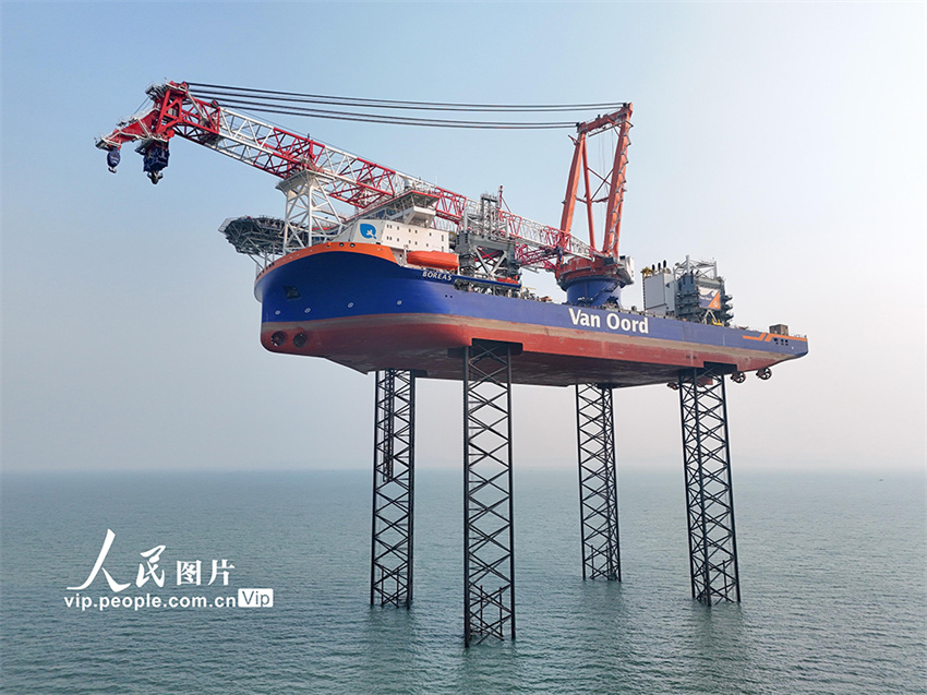 Shandong: maior navio de instala??o de energia eólica offshore do mundo foi entregue