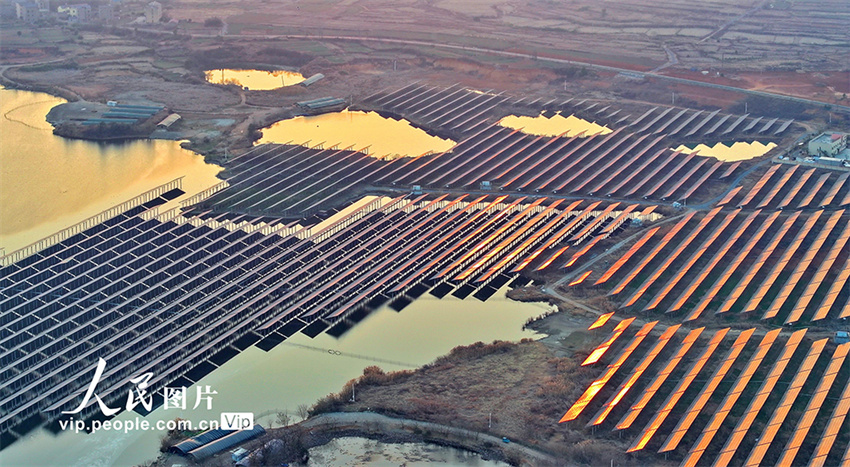 Gera??o de energia fotovoltaica promove desenvolvimento sustentável em Jiangxi