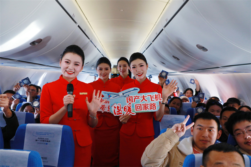 Jatos C919 s?o mobilizados enquanto a corrida de viagens do Festival da Primavera da China come?a