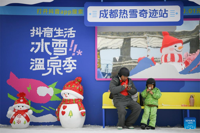 Sichuan atrai turistas e entusiastas de esportes de neve