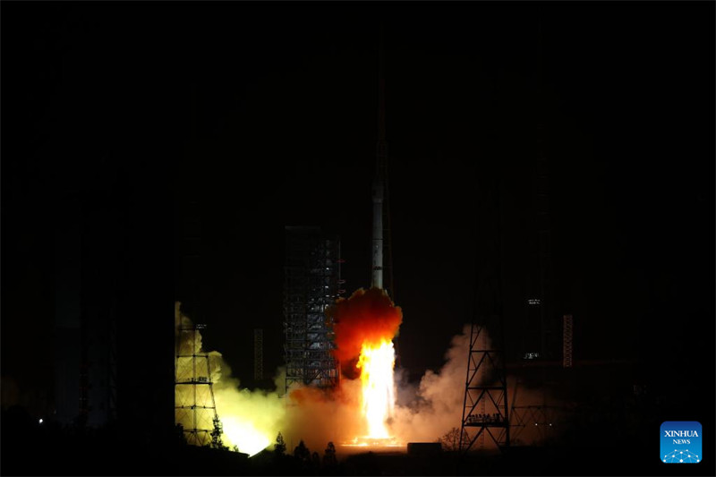 China lan?a novo satélite experimental para tecnologia de comunica??o