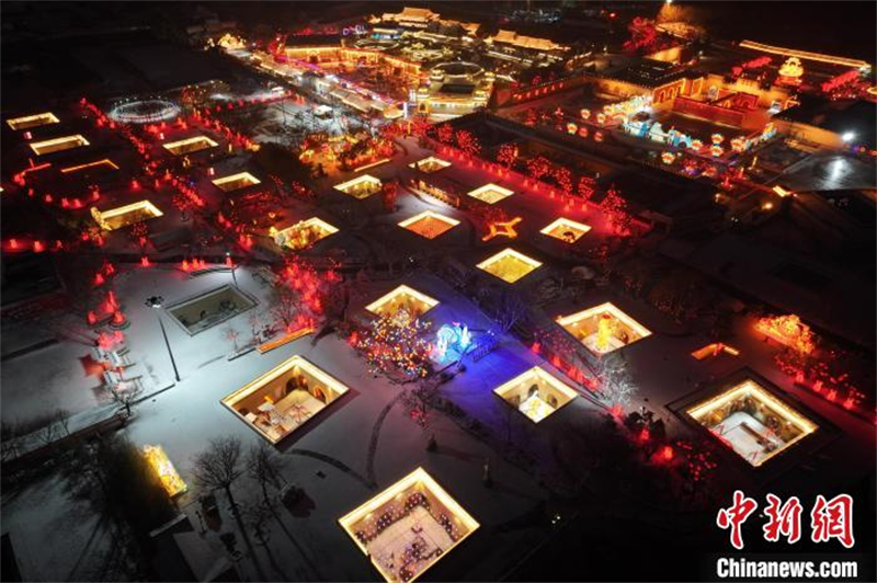 Henan: cavernas subterraneas decoradas com lanternas festivas