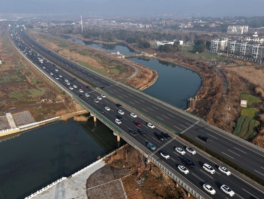 China vê aumento de viagens com o fim do feriado do Festival da Primavera