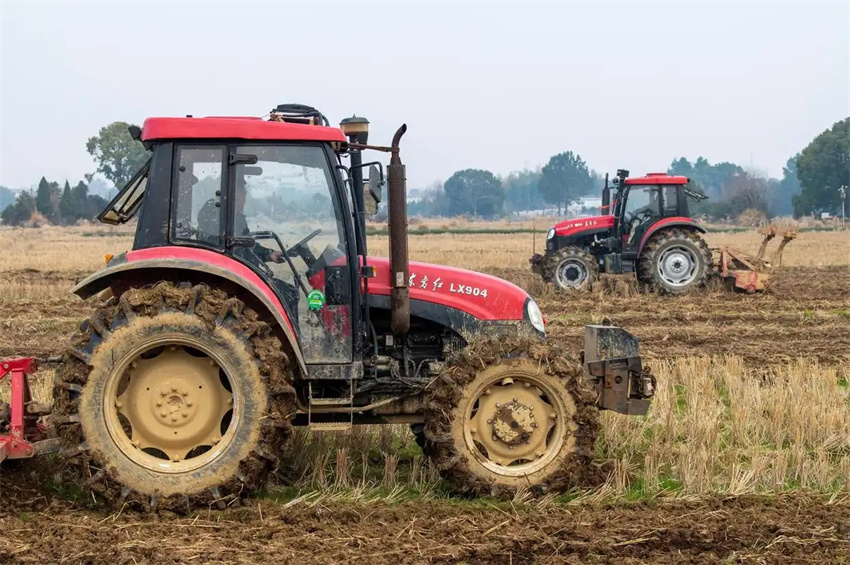 Esta??o agrícola da primavera avan?a em toda a China