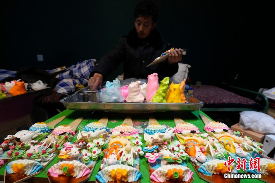 Xizang imersa na atmosfera do Ano Novo Tibetano