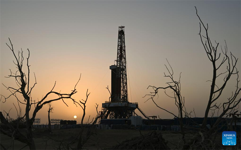 China conclui perfura??o do po?o vertical mais profundo da ásia