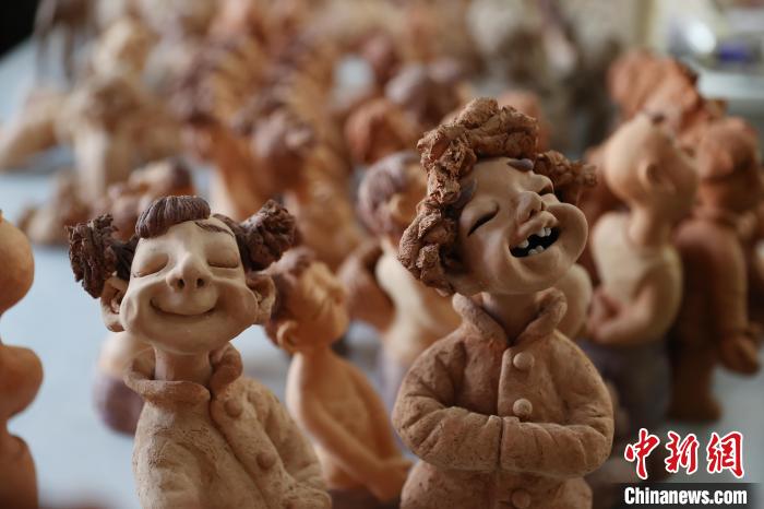 Artes? usa lama do Rio Amarelo para 