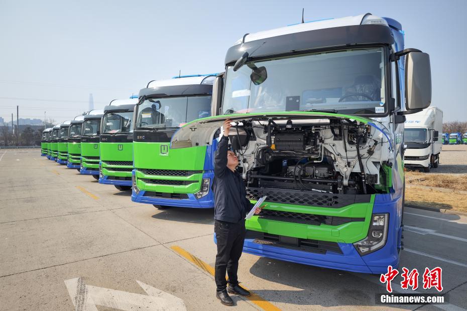 China lan?a primeiros caminh?es movidos a hidrogênio de 200KW em Tianjin