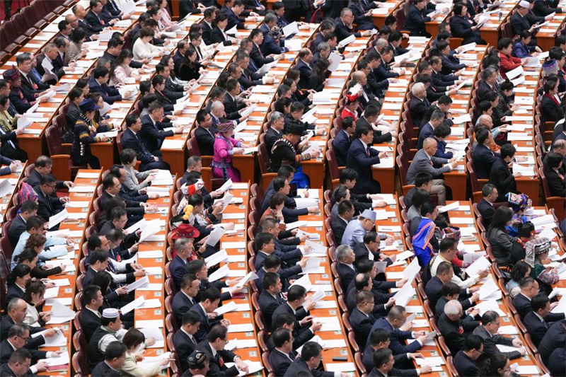 Legislatura nacional da China realiza 2a reuni?o plenária da sess?o anual
