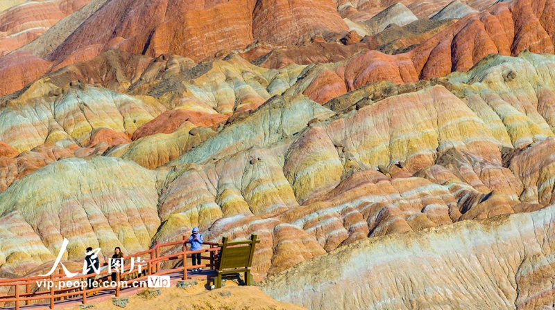 Gansu: Danxia, maravilha geológica atrai visitantes de todo o mundo