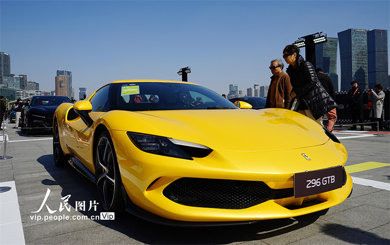 Shanghai: Exposi??o de carros em torno do Grande Prêmio da China de F1 é um sucesso