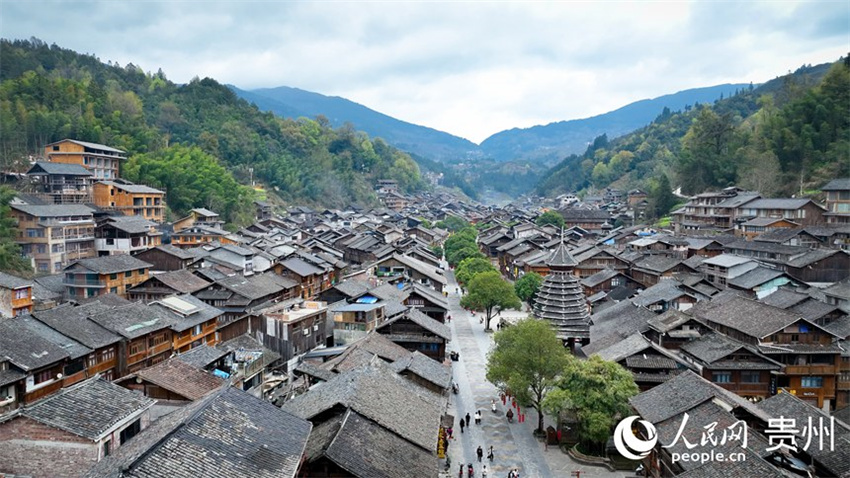 Galeria: Vista aérea da aldeia étnica Dong de Zhaoxing, em Guizhou