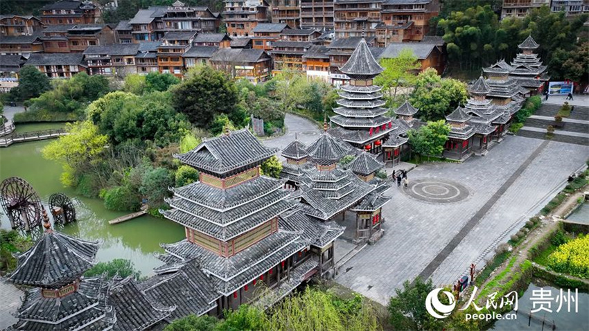 Galeria: Vista aérea da aldeia étnica Dong de Zhaoxing, em Guizhou