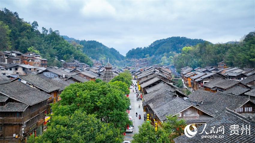 Galeria: Vista aérea da aldeia étnica Dong de Zhaoxing, em Guizhou