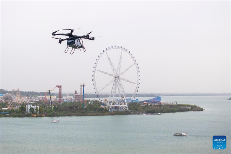 Carro voador da XPENG realiza voo de teste na Província de Hunan, centro da China